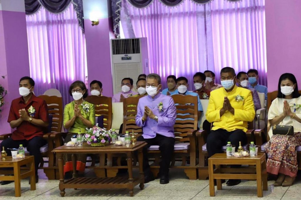 อ่างทอง จัดงานวันครู “พลังครูยุคใหม่ สร้างคุณภาพคนไทยสู่สากล” ส่งเสริม นร.ระลึกถึงพระคุณครูบาอาจารย์ c00dc399aaece724f40497f71306f609b8d02b6d938d2b958b21ac3341d9fdef.jpg