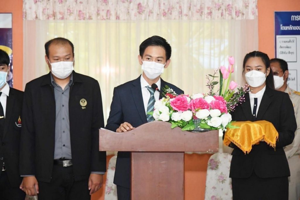 “ดร.อิสระ” มอบโล่-ใบประกาศเกียรติคุณให้รร.วัดโพธิ์เอน ส่งเสริมปชต.เด็กนักเรียนในสถานศึกษาประจำปีการศึกษา 64 d348882d40634a3acf3ad8c3779243a74cf14cfd7fc31102af723ae16d0ca92f.jpg