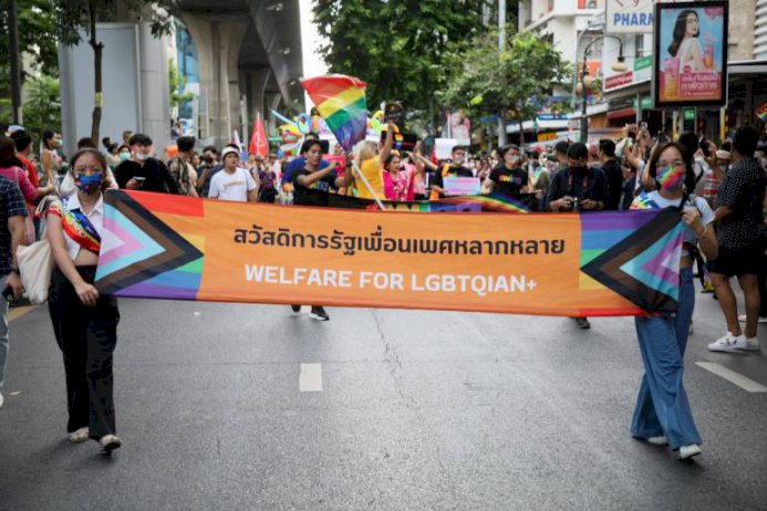 “บางกอกนฤมิต ไพรด์” ครั้งแรกขบวนพาเหรด “ไพรด์” ในกรุงเทพฯ “บางกอกนฤมิต-ไพรด์”-ครั้งแรกขบวนพาเหรด-“ไพรด์”-ในกรุงเทพฯ